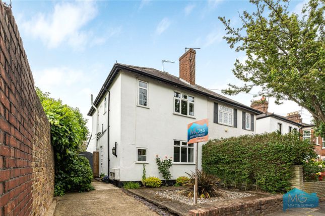 3 bed property, in Manor Park Road, £875,000