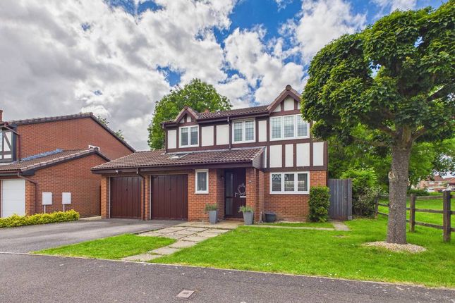 4 bed property, in Stoke Meadows, £589,995