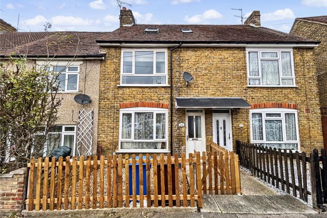 3 bed property, in Cornwallis Avenue, £250,000