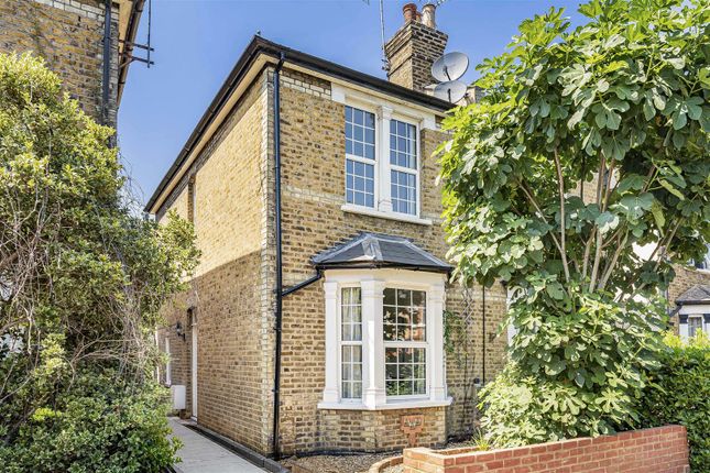 2 bed property, in Villiers Road, £650,000