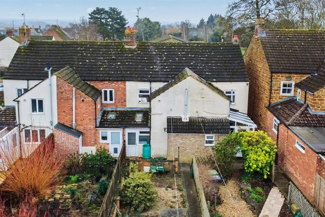 2 bed property, in Eadys Row, £179,950