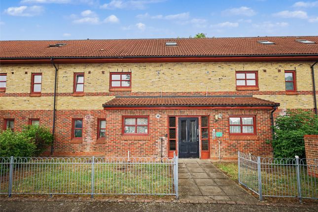 1 bed property, in 53 Colchester Road, £110,000