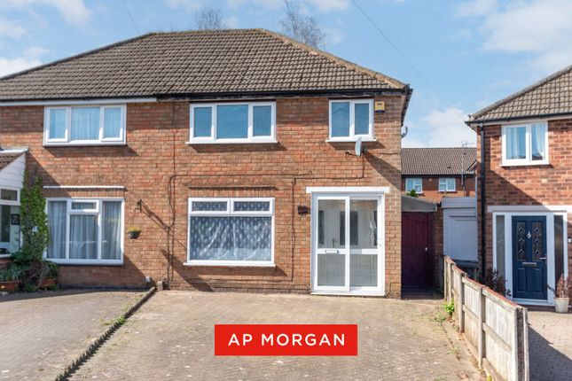 3 bed property, in Foxland Avenue, £190,000
