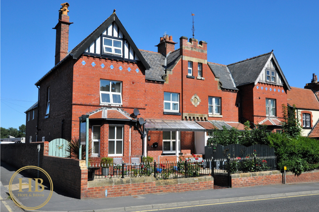 6 bed property, in Launceston Villa, £570,000