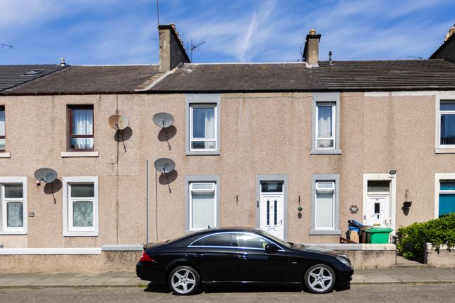 2 bed property, in Gladstone Street, £78,000