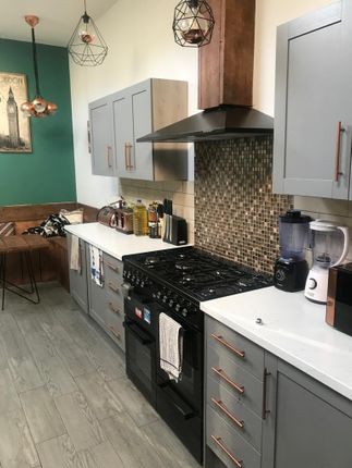 5 bed property, in Augustus Road, £300,000