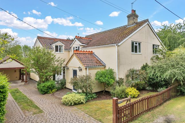 3 bed property, in Angle Lane, £700,000