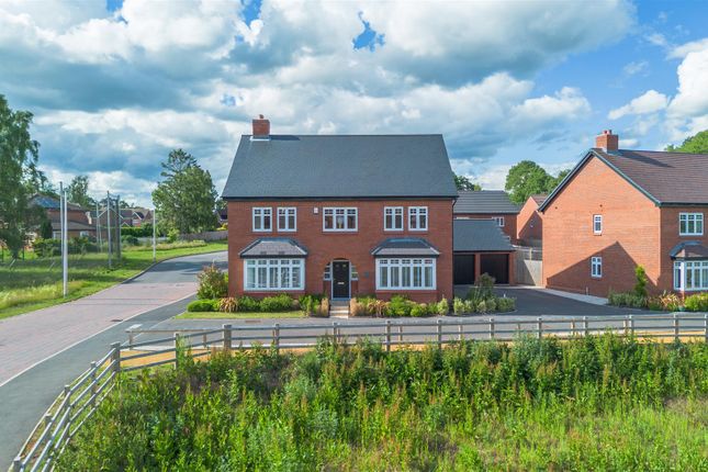 5 bed property, in Seymour Green, £925,000