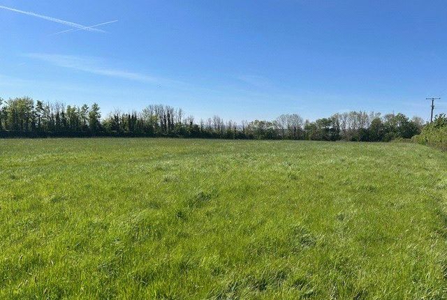 Land, in West Of Ridgeway Lane, £45,000