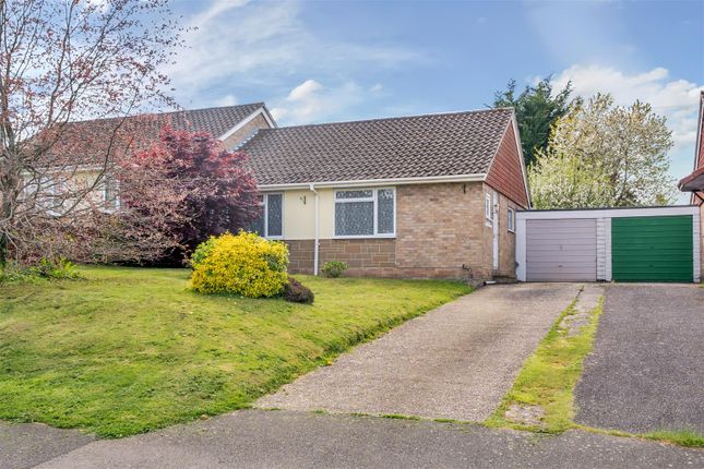 2 bed property, in Kings Lear, £220,000