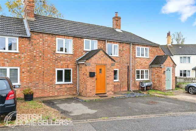 3 bed property, in Main Street, £325,000