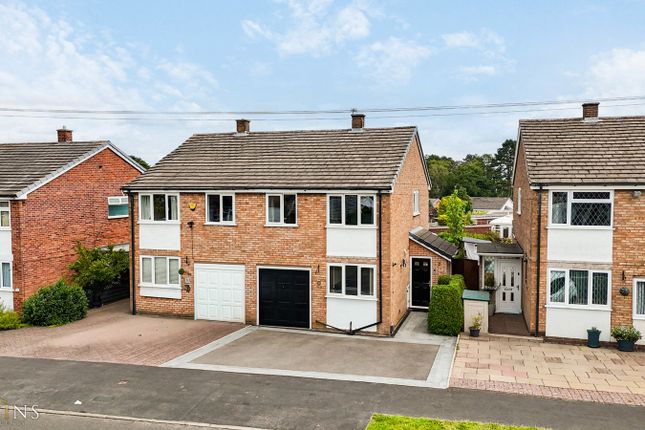 3 bed property, in Hazelwood Road, £325,000