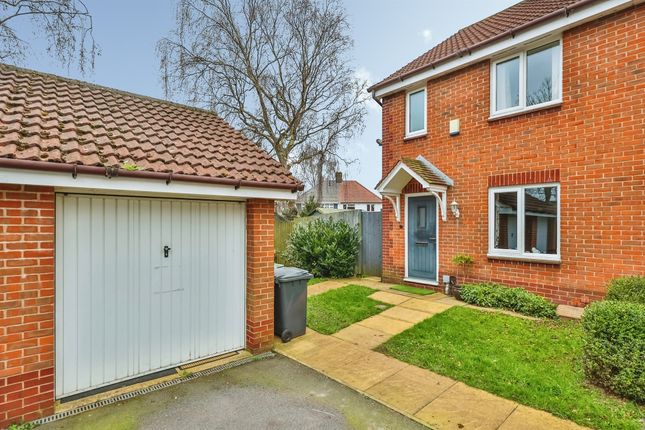 3 bed property, in Britannia Close, £245,000