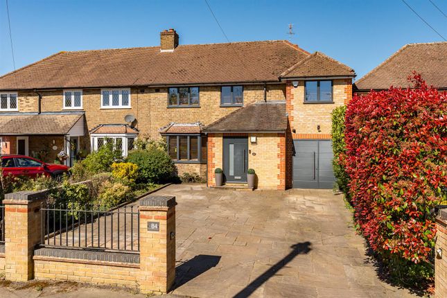 4 bed property, in St. Margarets Road, £835,000