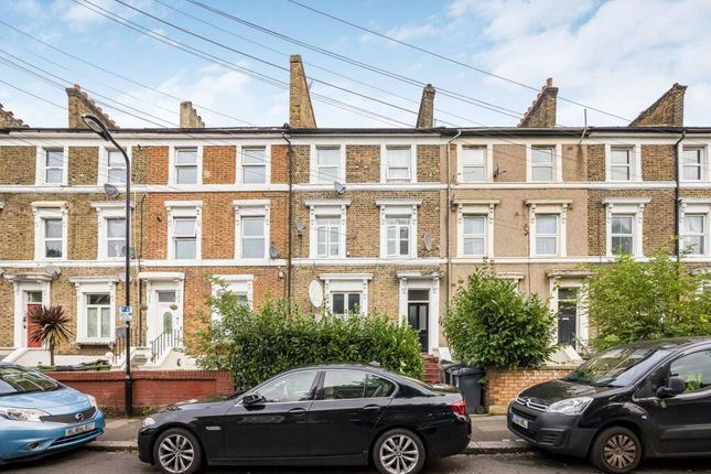 1 bed property, in Vicarage Road, £350,000