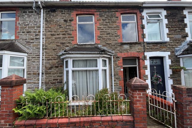 3 bed property, in Park Place, £89,000