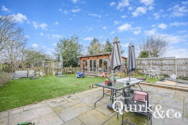 3 bed property, in Thomas Road, £249,000