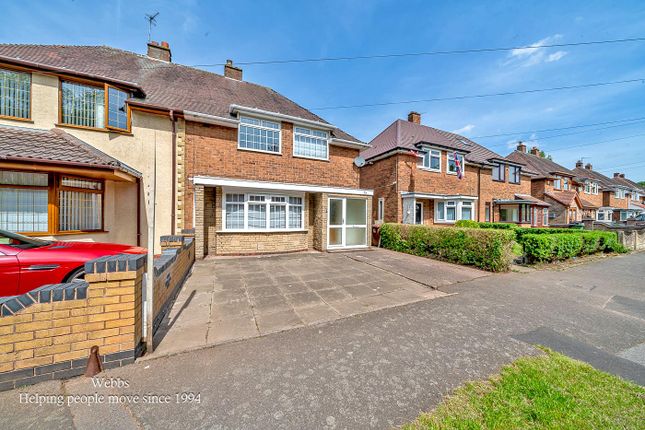 3 bed property, in Hawbush Road, £200,000