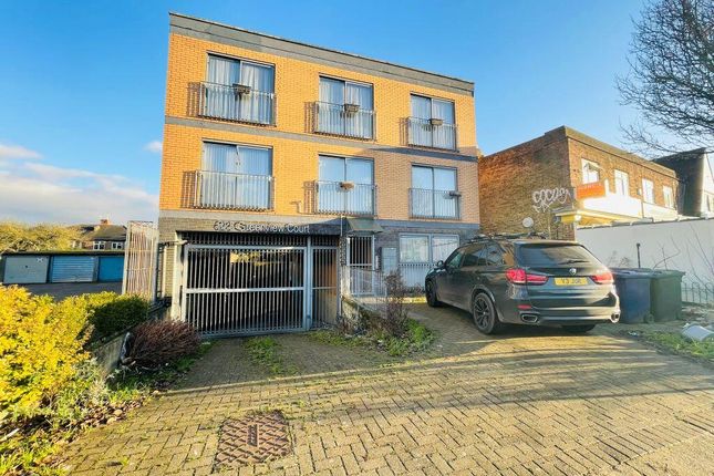 2 bed property, in Greenford Road, £350,000