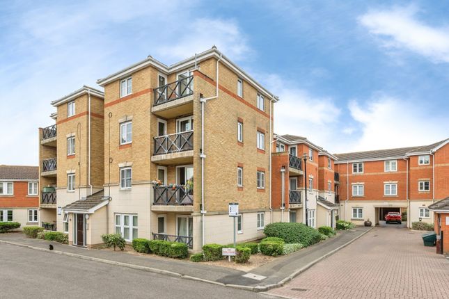 2 bed property, in Collier Way, £150,000