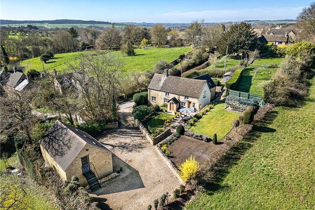 4 bed property, in Taston, £1,395,000