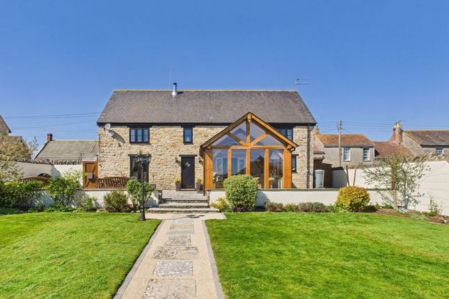 4 bed property, in Martock Road, £779,000