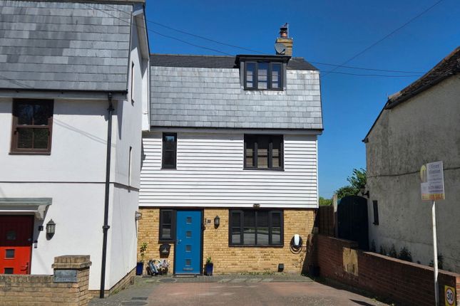 3 bed property, in Harlow Road, £535,000