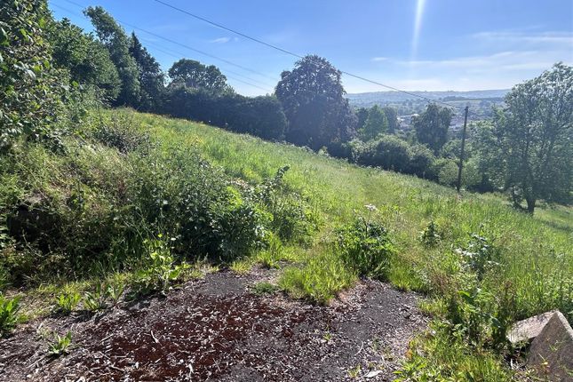 Land, in The Beacon, £250,000