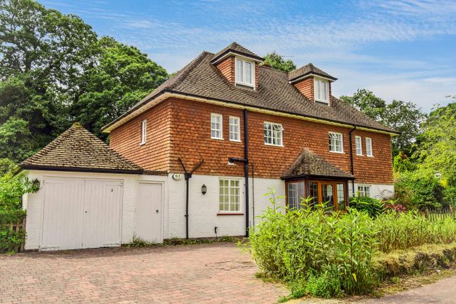 5 bed property, in Carrick Drive, £1,950,000