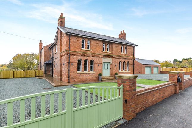 6 bed property, in The Castle, £1,000,000