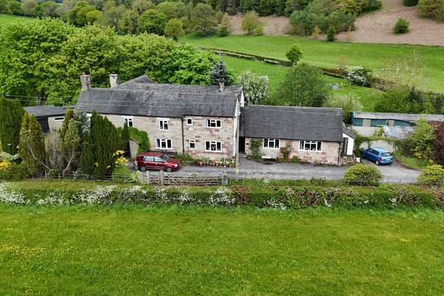 5 bed property, in Great Gate, £725,000
