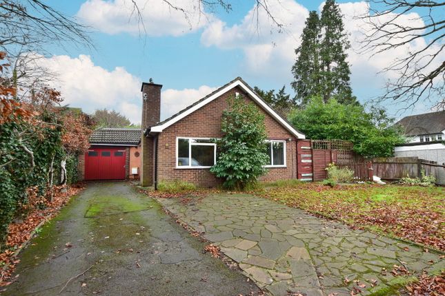 3 bed property, in Jackets Lane, £749,950