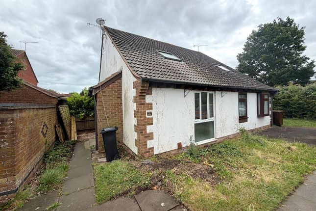1 bed property, in Foxley Drive, £185,000