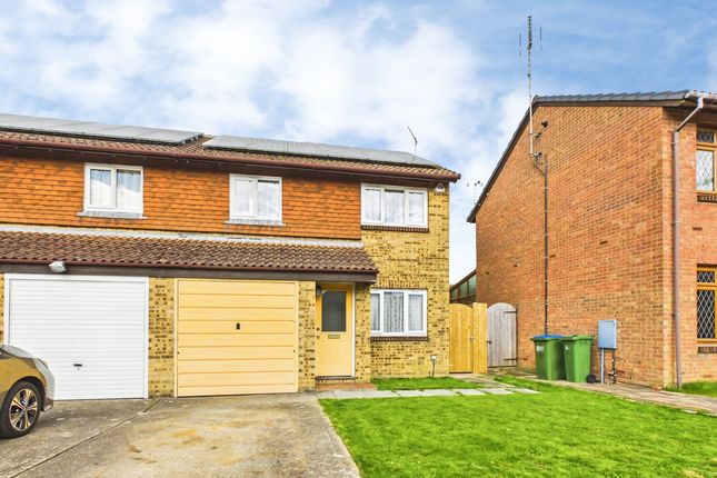 3 bed property, in Singleton Road, £425,000