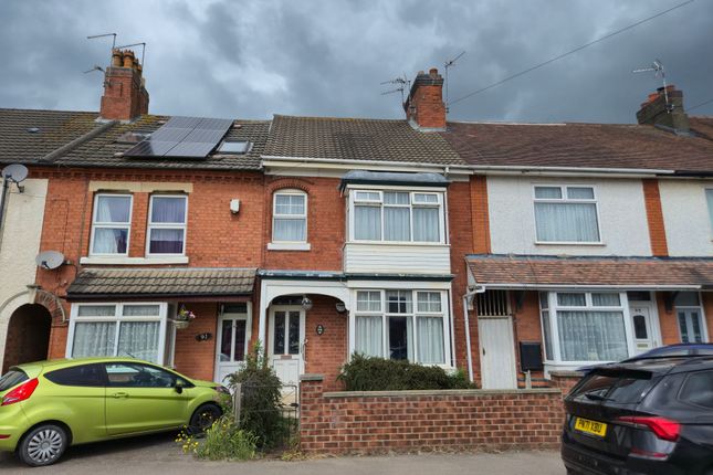 3 bed property, in Forest Road, £150,000