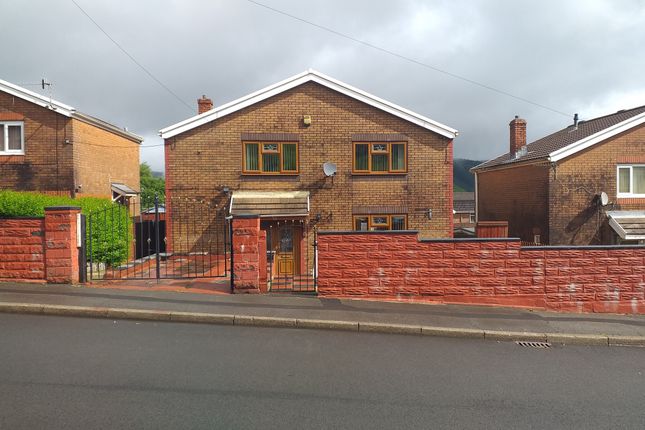 3 bed property, in 22 Dwyfor Road, £105,000