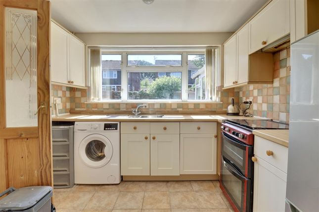 3 bed property, in Frogmore Lane, £300,000