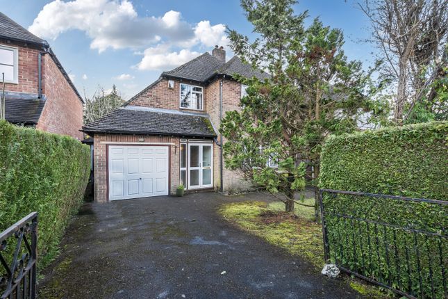 3 bed property, in Woodfield Drive, £850,000