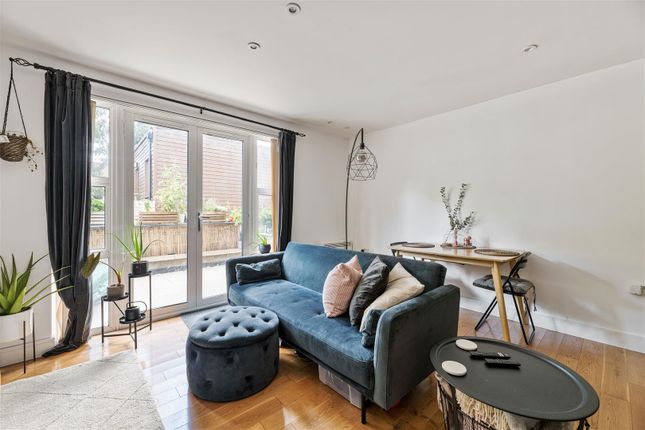 2 bed property, in Spratt Hall Road, £400,000