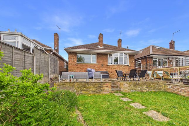 3 bed property, in Woodside Avenue, £340,000