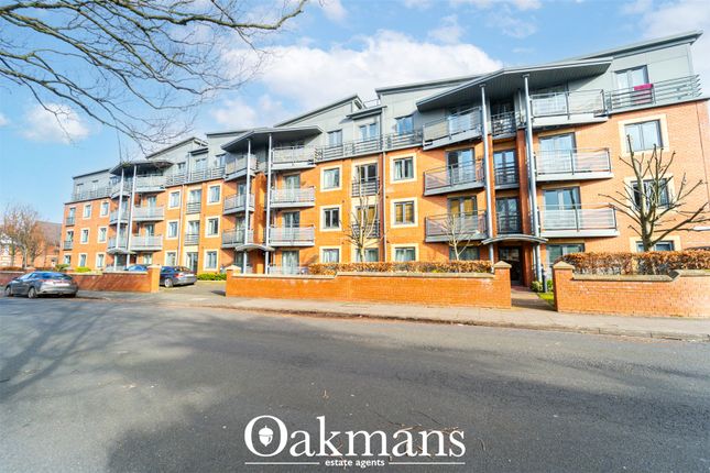 1 bed property, in Manor Road, £150,000