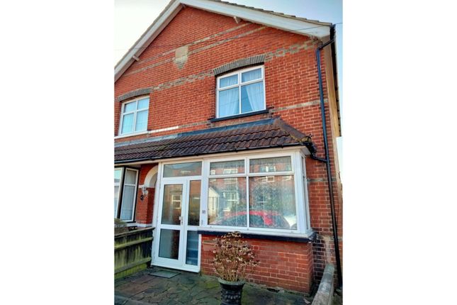 3 bed property, in Park Avenue, £479,000