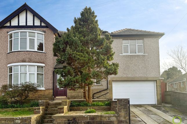 4 bed property, in The Ridgeway, £325,000