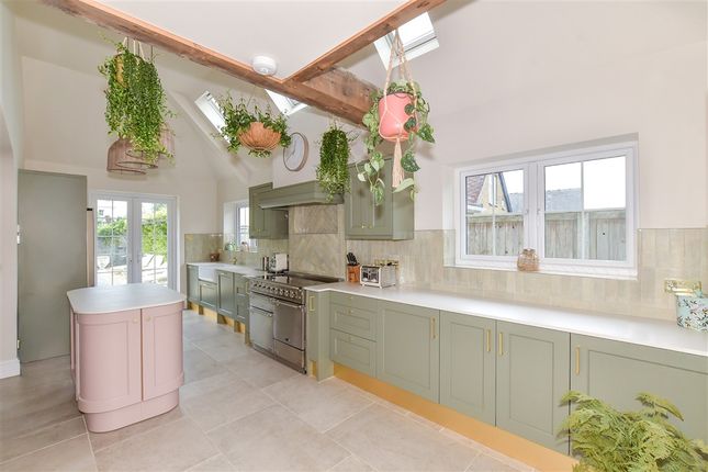 5 bed property, in Oxenden Square, £1,250,000