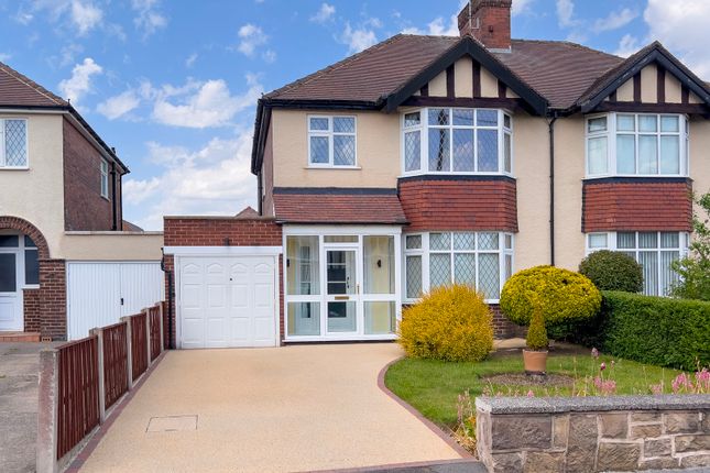 3 bed property, in Columbia Avenue, £195,000