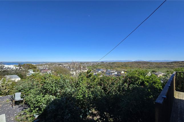 3 bed property, in Mountain, £350,000