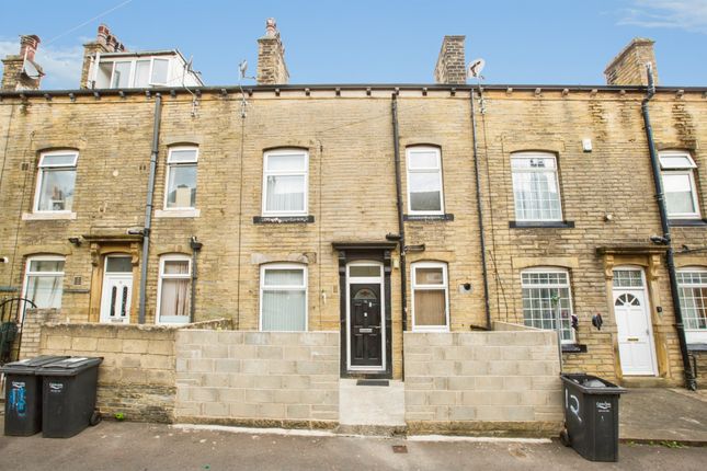 2 bed property, in Hermon Grove, £90,000