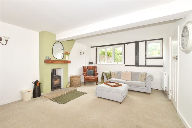 2 bed property, in Fairhazel, £400,000