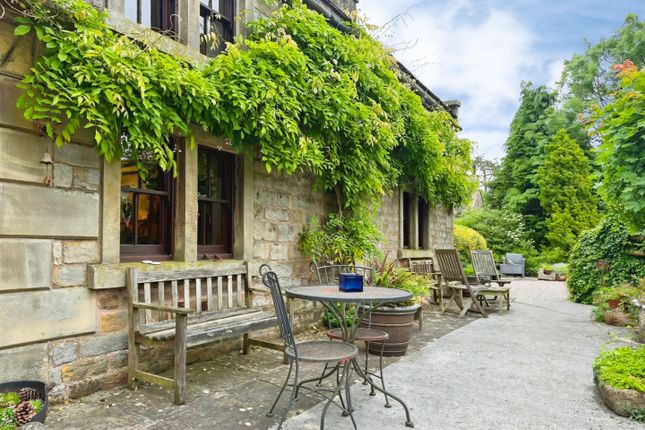 2 bed property, in Butterton, £525,000
