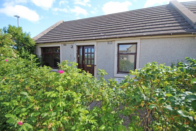 1 bed property, in 10 Seaview Place, £99,000
